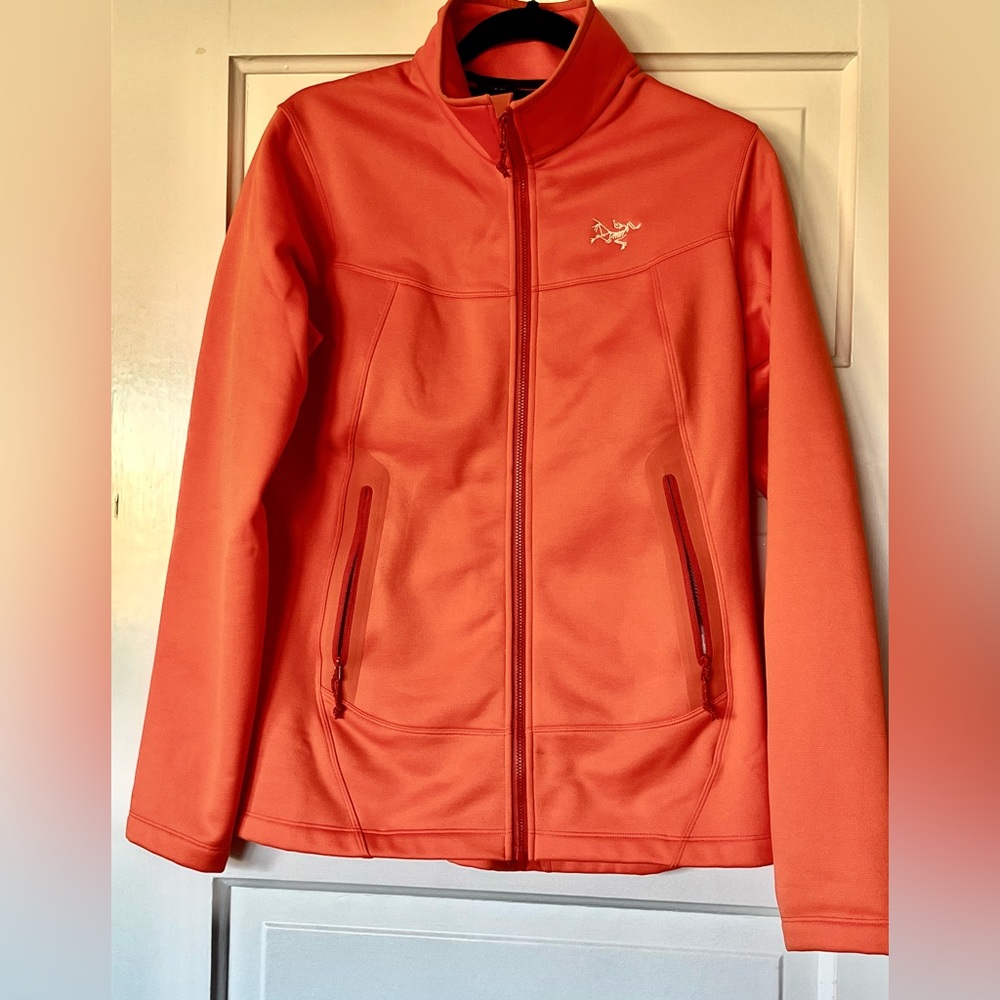 Wome’s arc’teryx jacket